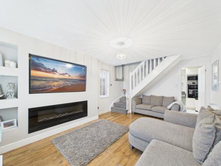 2 bedroom End of terrace house for sale in Latimer Drive, Calcot, Reading, RG31