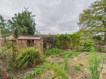 2 bedroom Bungalow for sale in Oakwood Cottages, Tilehurst, Reading, RG31