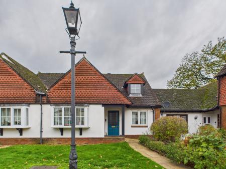 Oakwood Cottages, Tilehurst, Reading, RG31