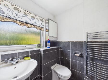 3 bedroom Link detached house for sale in Sandhills Way, Calcot, Reading, RG31