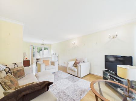 3 bedroom Link detached house for sale in Sandhills Way, Calcot, Reading, RG31