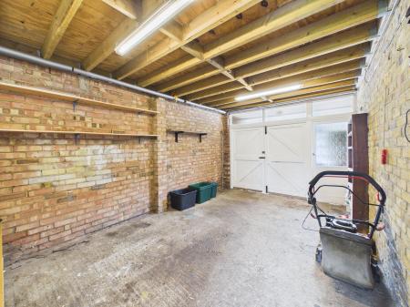 3 bedroom Semi-detached house for sale in The Crescent, Mortimer, Reading, RG7