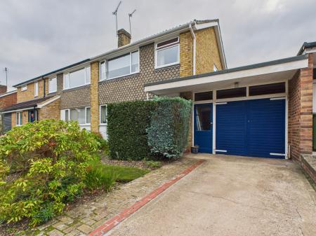 3 bedroom Semi-detached house for sale in The Crescent, Mortimer, Reading, RG7