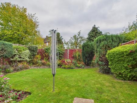 3 bedroom Semi-detached house for sale in The Crescent, Mortimer, Reading, RG7