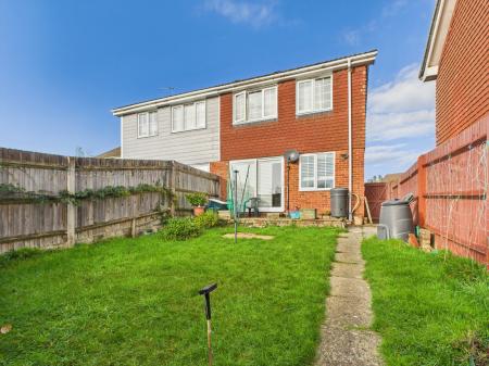 3 bedroom Semi-detached house for sale in Yew Tree Rise, Calcot, Reading, RG31