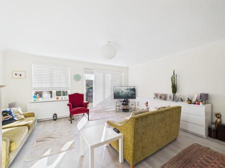 3 bedroom Semi-detached house for sale in Yew Tree Rise, Calcot, Reading, RG31