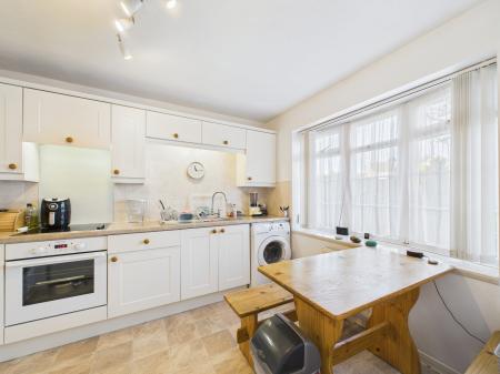 3 bedroom Semi-detached house for sale in Yew Tree Rise, Calcot, Reading, RG31