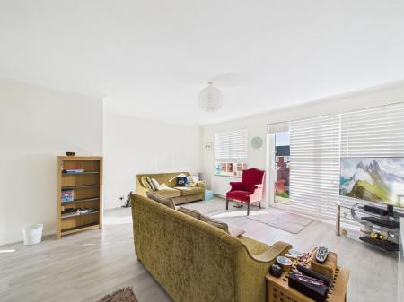 3 bedroom Semi-detached house for sale in Yew Tree Rise, Calcot, Reading, RG31