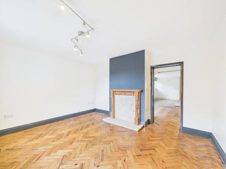 3 bedroom Semi-detached house to let in Reading Road, Lower Basildon, RG8