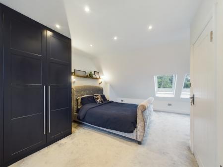 4 bedroom Semi-detached house for sale in Burghfield Road, Reading, Reading, RG30