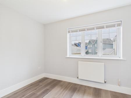 4 bedroom Semi-detached house to let in Maine Street, Reading, RG2