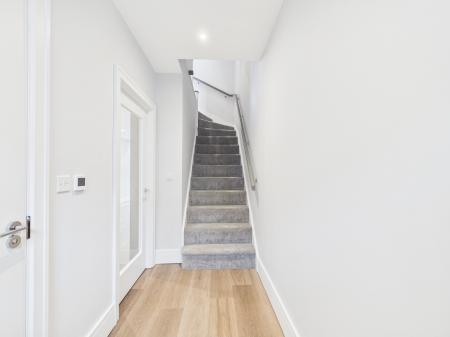 4 bedroom Semi-detached house to let in Maine Street, Reading, RG2