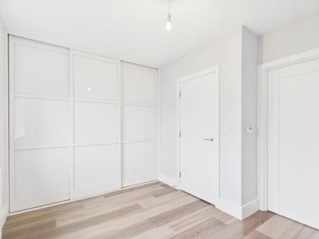 4 bedroom Semi-detached house to let in Maine Street, Reading, RG2