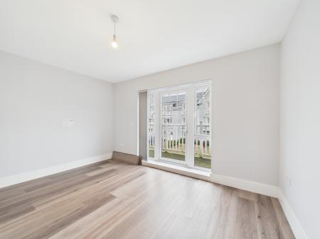 4 bedroom Semi-detached house to let in Maine Street, Reading, RG2