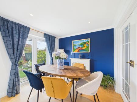 3 bedroom Semi-detached house for sale in Berkshire Drive, Tilehurst, Reading, RG31