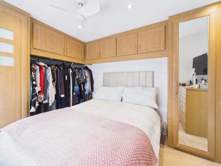 3 bedroom Semi-detached house for sale in Berkshire Drive, Tilehurst, Reading, RG31