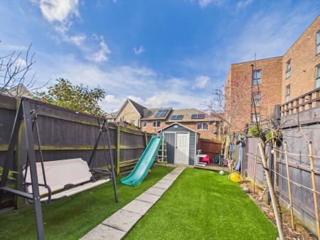 2 bedroom End of terrace house for sale in Leven Street, Tilehurst, Reading, RG30