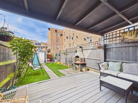 2 bedroom End of terrace house for sale in Leven Street, Tilehurst, Reading, RG30