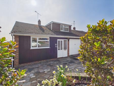 Mandeville Close, Tilehurst, Reading, RG30