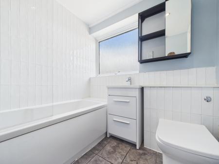 2 bedroom Flat for sale in Inglewood Court, Reading, Reading, RG30