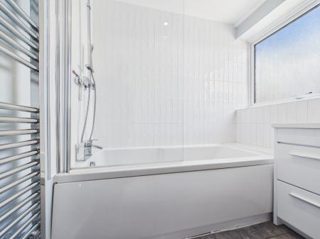 2 bedroom Flat for sale in Inglewood Court, Reading, Reading, RG30