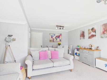 3 bedroom Semi-detached house for sale in Goldcrest Way, Tilehurst, Reading, RG31