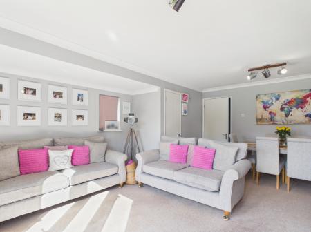 3 bedroom Semi-detached house for sale in Goldcrest Way, Tilehurst, Reading, RG31