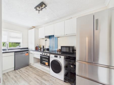 2 bedroom Maisonette for sale in Links Drive, Tilehurst, Reading, RG30