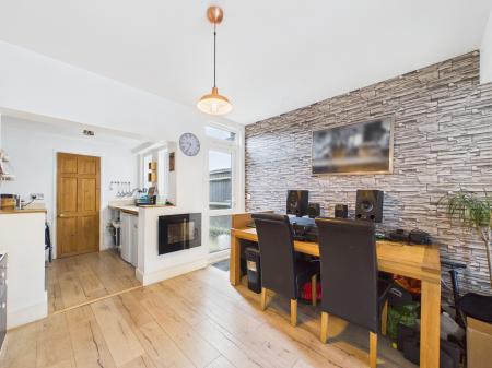 2 bedroom Terraced House to let in Polsted Road, Tilehurst, RG31