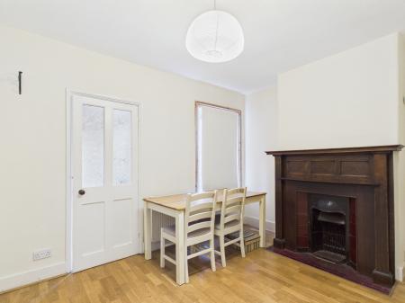 2 bedroom Terraced House to let in Cranbury Road, Reading, RG30