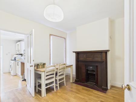 2 bedroom Terraced House to let in Cranbury Road, Reading, RG30