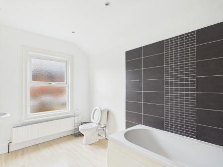 2 bedroom Terraced House to let in Cranbury Road, Reading, RG30