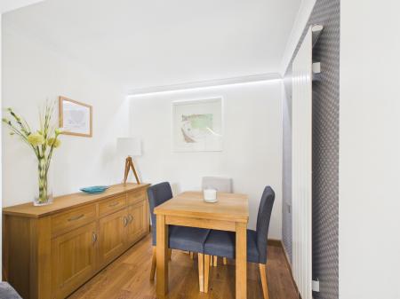 2 bedroom Bungalow for sale in Camden Place, Calcot, Reading, RG31