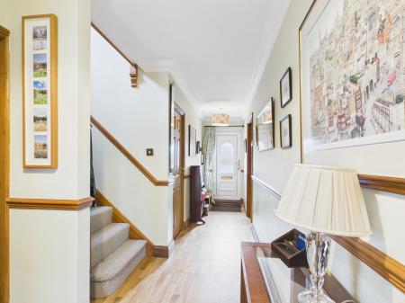 4 bedroom Detached house for sale in Colyton Way, Purley, Reading, RG8