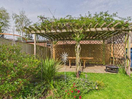 4 bedroom Detached house for sale in Colyton Way, Purley, Reading, RG8