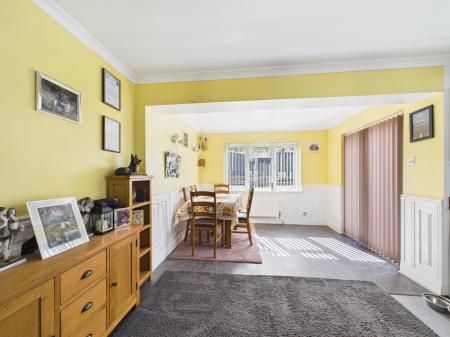 3 bedroom Semi-detached house for sale in Partridge Drive, Tilehurst, Reading, RG31