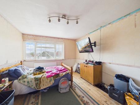 3 bedroom Semi-detached house for sale in Partridge Drive, Tilehurst, Reading, RG31