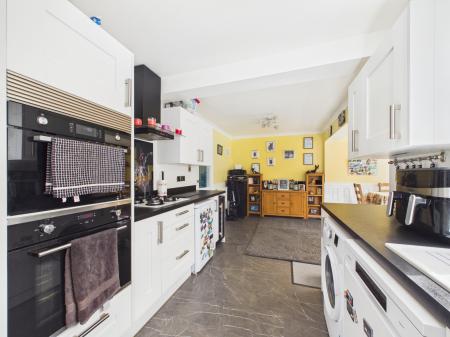 3 bedroom Semi-detached house for sale in Partridge Drive, Tilehurst, Reading, RG31