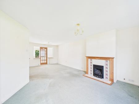 3 bedroom Semi-detached house for sale in Fairway Avenue, Tilehurst, Reading, RG30