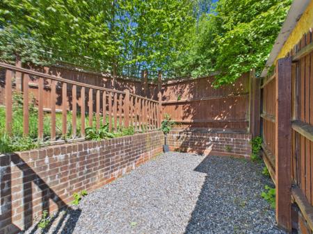 2 bedroom End of terrace house for sale in Tay Road, Tilehurst, Reading, RG30