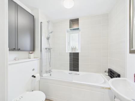 2 bedroom End of terrace house for sale in Tay Road, Tilehurst, Reading, RG30