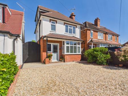4 bedroom Detached house for sale in City Road, Tilehurst, Reading, RG31