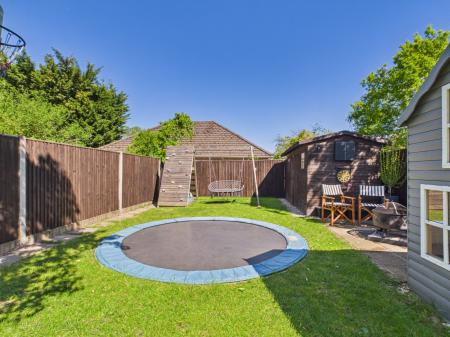 4 bedroom Detached house for sale in City Road, Tilehurst, Reading, RG31