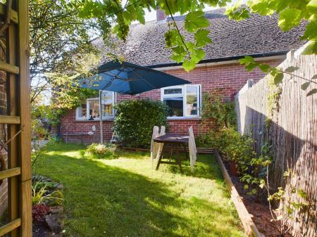 2 bedroom Semi-detached house for sale in Clarence Way, Calcot, Reading, RG31