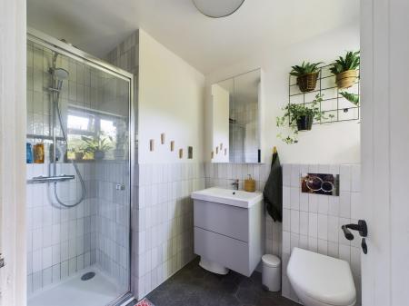 2 bedroom Semi-detached house for sale in Clarence Way, Calcot, Reading, RG31