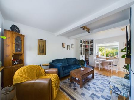 2 bedroom Semi-detached house for sale in Clarence Way, Calcot, Reading, RG31
