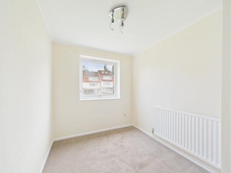 3 bedroom Flat for sale in Robin Way, Tilehurst, Reading, RG31