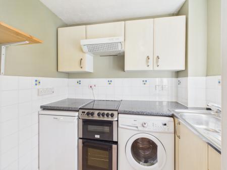 1 bedroom Terraced House for sale in Camden Place, Calcot, Reading, RG31