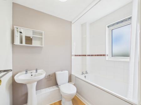 1 bedroom Terraced House for sale in Camden Place, Calcot, Reading, RG31