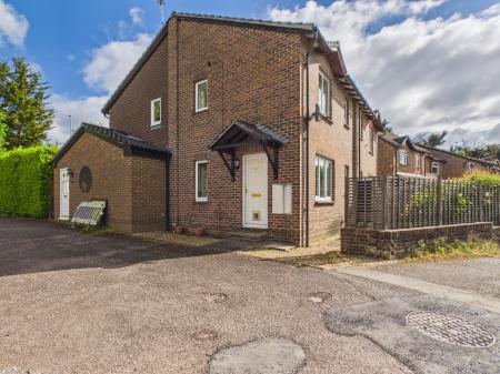 Camden Place, Calcot, Reading, RG31